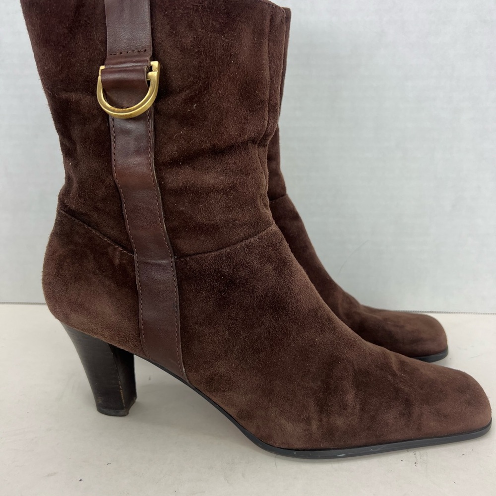 Etienne Aigner brown suede boots E-Woodrow